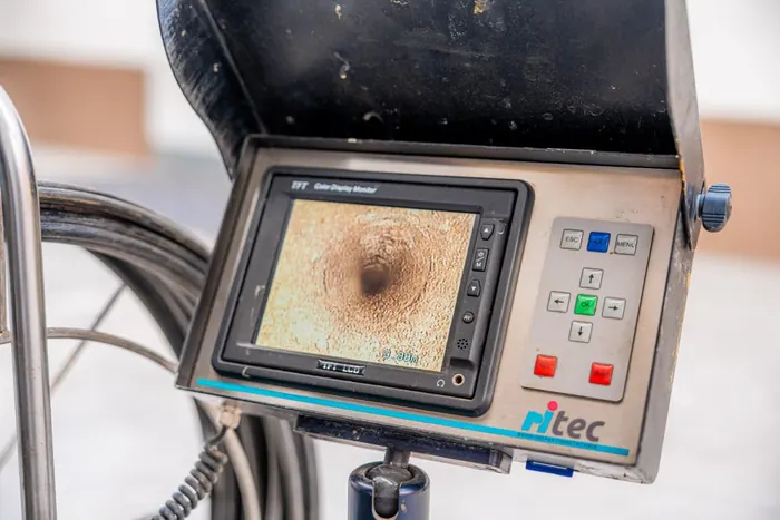 Steuergerät mit Monitor für die Kanalkamera